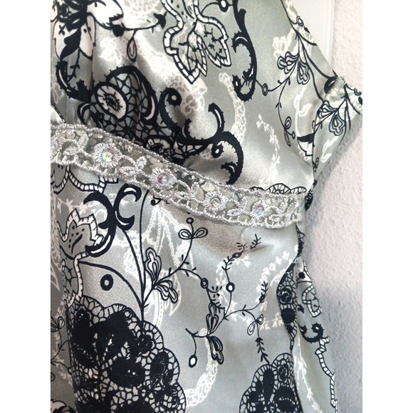 Y2K Babydoll Top Medium Gray Romantic Floral Satin Boho Fairy‎ Grunge Whimsigoth - Picture 5 of 15